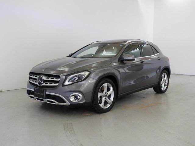 GLA220 4MATIC レーダーセーフティパッケージ・プレミアムパッケージ