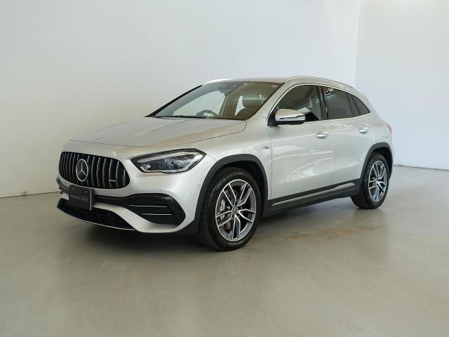 メルセデス‐AMG GLA35 4MATIC