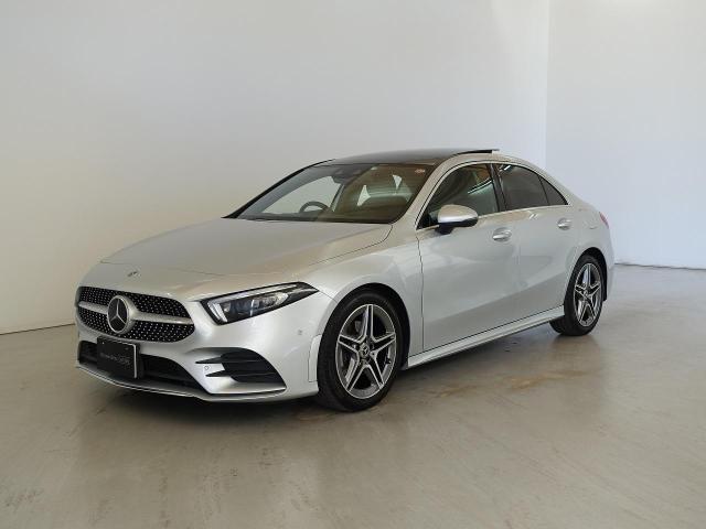 A180 スタイル セダン AMGライン AMGレザーエクスクルーシブパッケージ・レーダーセーフティパッケージ・アドバンスドパッケージ・ナビゲーションパッケージ