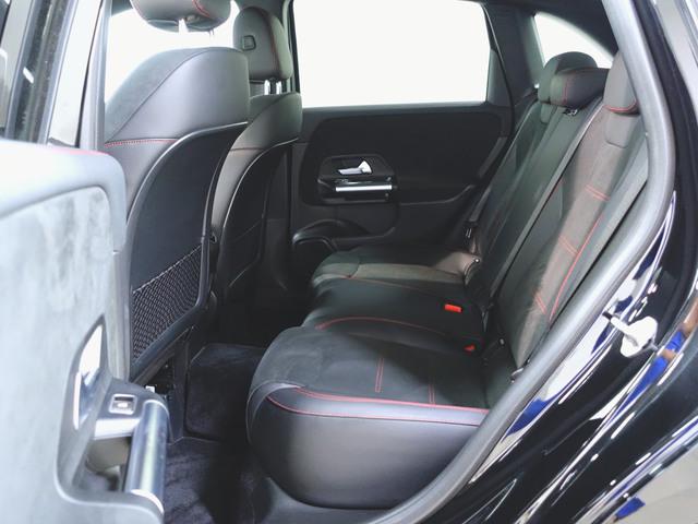 B180 レーダーセーフティーパッケージ ナビゲーションパッケージ AMGライン