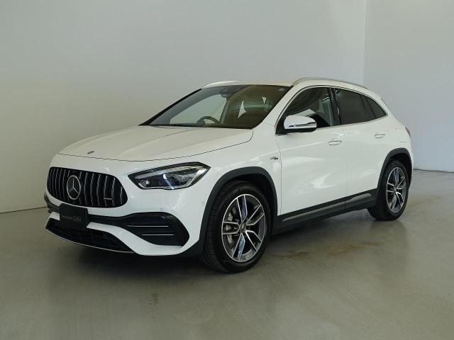 メルセデス‐AMG GLA35 4MATIC ナビゲーションパッケージ