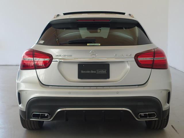 メルセデス‐AMG GLA45 4MATIC
