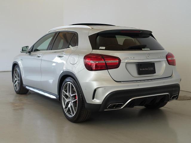 メルセデス‐AMG GLA45 4MATIC