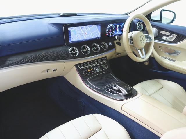 E200 クーペ スポーツ レザーパッケージ