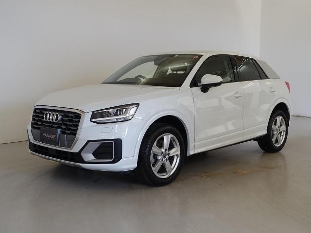 Q2 1.0 TFSI スポーツ