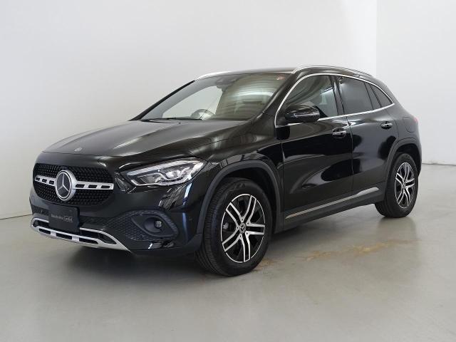 GLA200 d 4MATIC ナビゲーションパッケージ