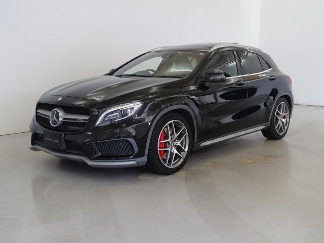 メルセデス‐AMG GLA45 4MATIC