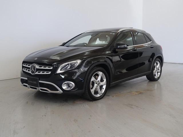 GLA220 4MATIC レーダーセーフティパッケージ・プレミアムパッケージ