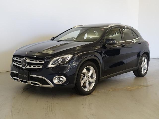 GLA220 4MATIC レザーエクスクルーシブパッケージ・レーダーセーフティパッケージ