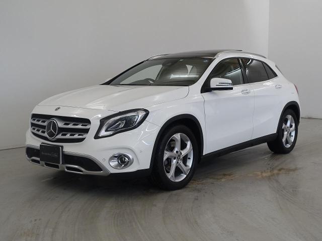 GLA220 4MATIC レーダーセーフティパッケージ・プレミアムパッケージ