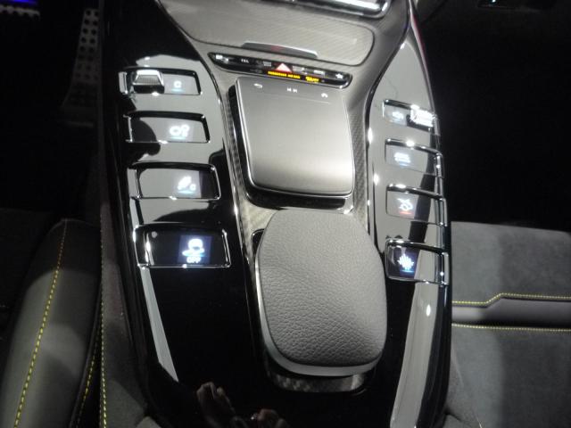 ギャラリー | GT63 SE パフォーマンス フルレザー仕様 イエローシート