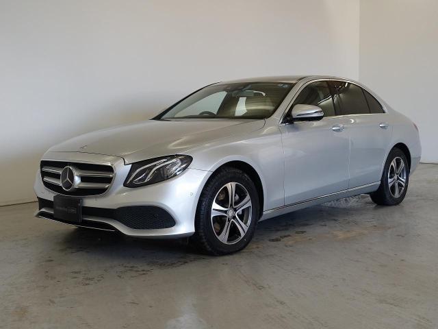 E200 4MATIC アバンギャルド