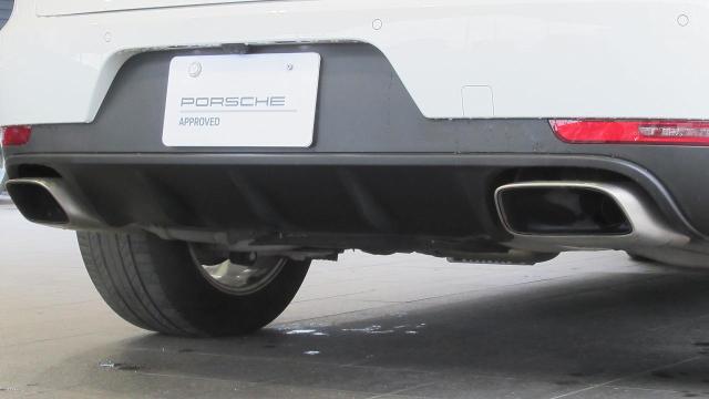 マカン スポーツクロノパッケージ