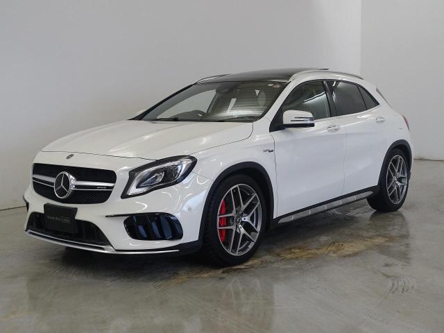 メルセデス‐AMG GLA45 4MATIC AMGアドバンストパッケージ
