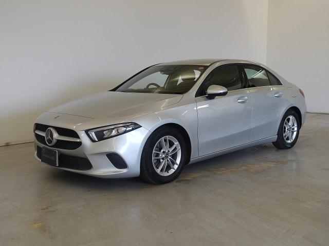 A180 セダン レーダーセーフティパッケージ・ナビゲーションパッケージ