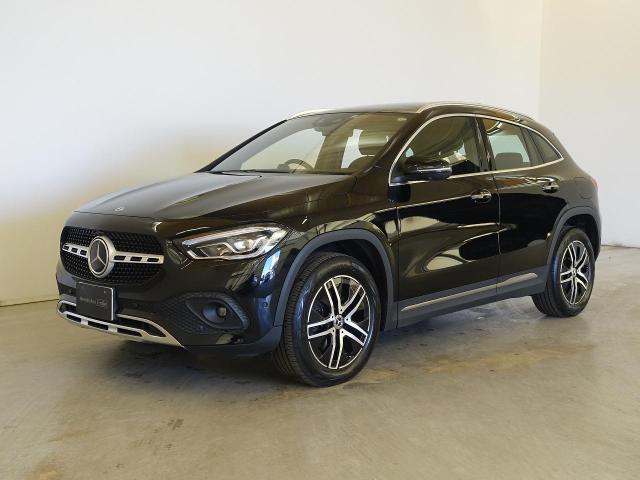 GLA200 d 4MATIC レザーエクスクルーシブパッケージ