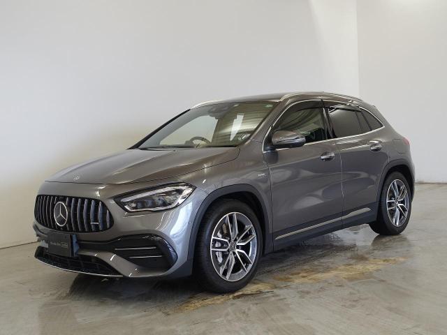 メルセデス‐AMG GLA35 4MATIC AMGパフォーマンスパッケージ・AMGアドバンスドパッケージ