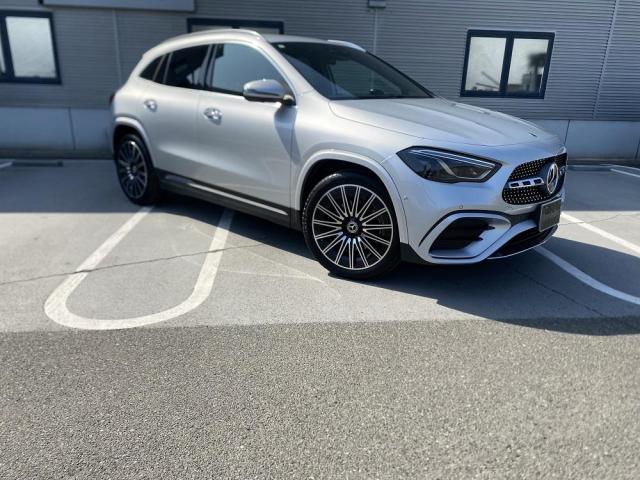 GLA200d 4マチック AMGラインパッケージ