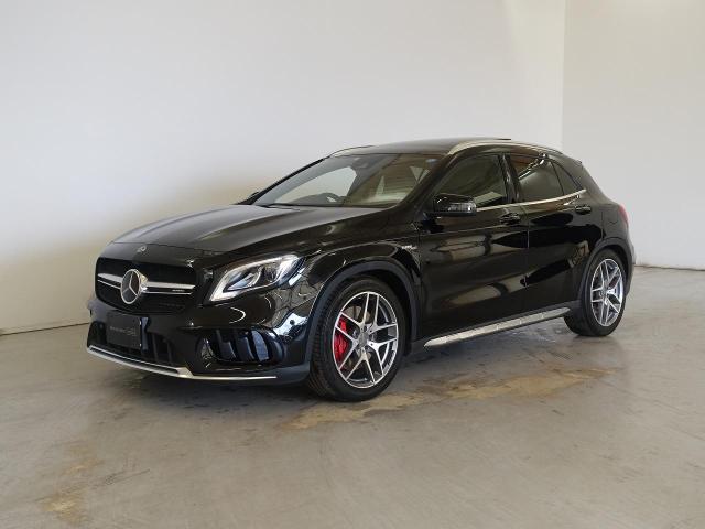 メルセデス‐AMG GLA45 4MATIC