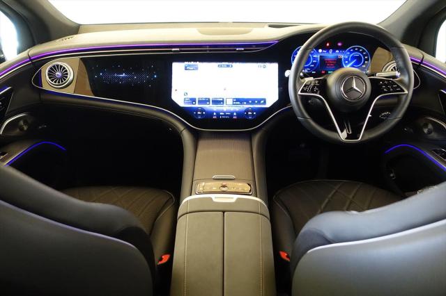 EQS450 4MATIC SUV AMGラインパッケージ・デジタルインテリアパッケージ・ショーファーパッケージ・ナイトパッケージ