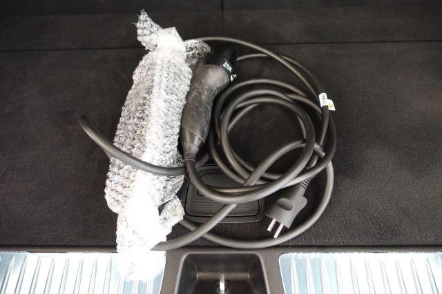 EQS450 4MATIC SUV AMGラインパッケージ・デジタルインテリアパッケージ・ショーファーパッケージ・ナイトパッケージ