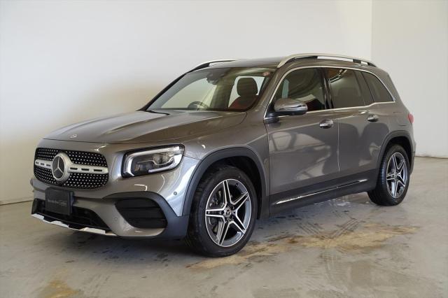 GLB200 d 4MATIC AMGライン AMGレザーエクスクルーシブパッケージ・アドバンスドパッケージ・ナビゲーションパッケージ