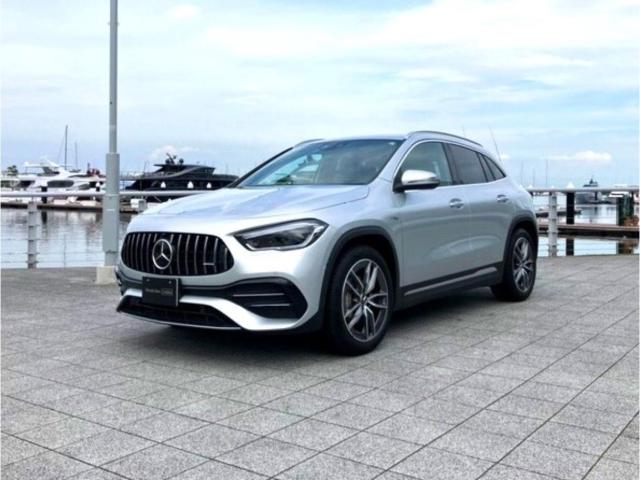 メルセデス‐AMG GLA35 4MATIC