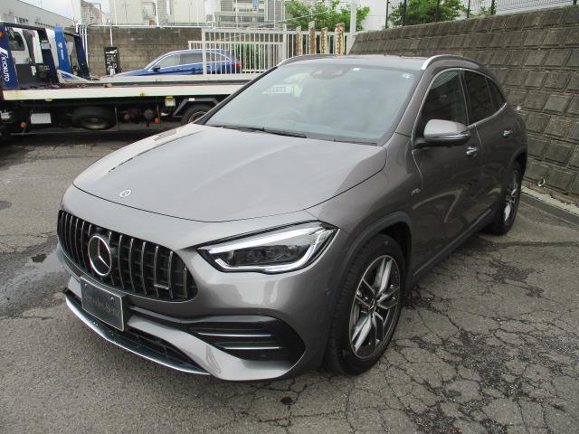 メルセデス-AMG GLA35 4MATIC
