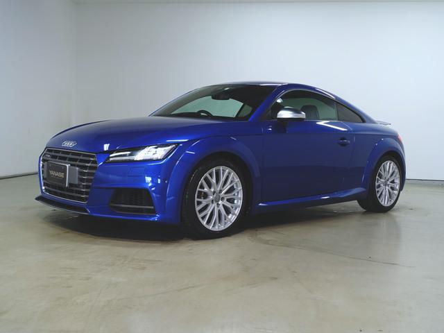 TTS クーペ 2.0 TFSI クワトロ