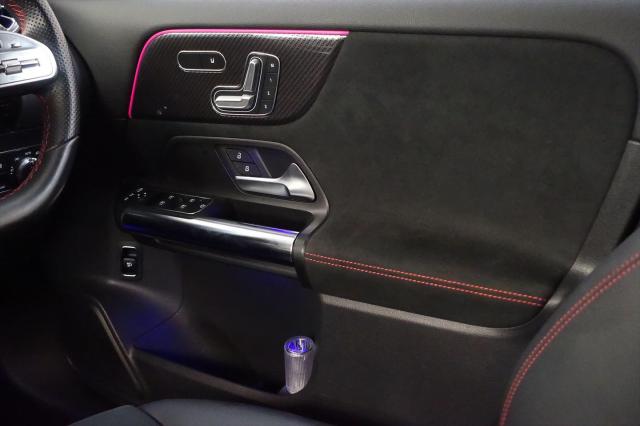 メルセデス‐AMG GLA35 4MATIC ナビゲーションパッケージ