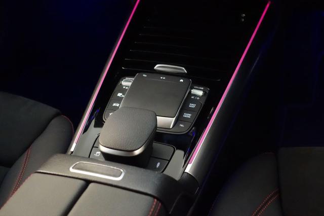 メルセデス‐AMG GLA35 4MATIC ナビゲーションパッケージ