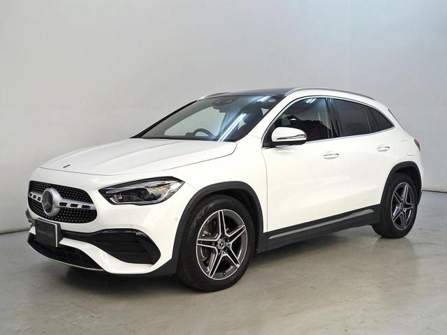 GLA200 d 4MATIC AMGライン AMGレザーエクスクルーシブパッケージ・アドバンスドパッケージ・ナビゲーションパッケージ