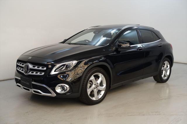 GLA220 4MATIC レーダーセーフティパッケージ・プレミアムパッケージ