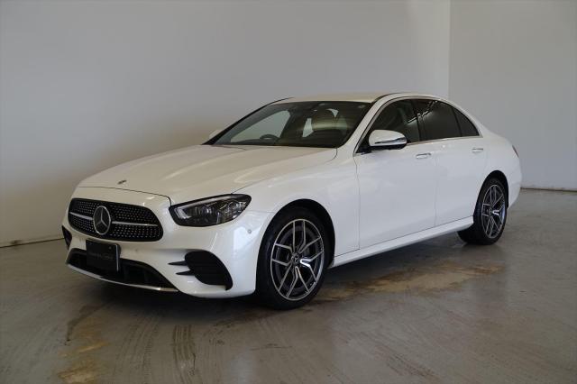 E200 4MATIC スポーツ AMGラインインテリアパッケージ・エクスクルーシブパッケージ