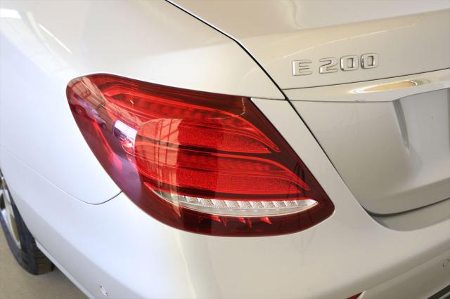 E200 アバンギャルド レザーパッケージ