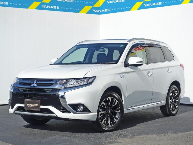 アウトランダーPHEV G プレミアムパッケージ