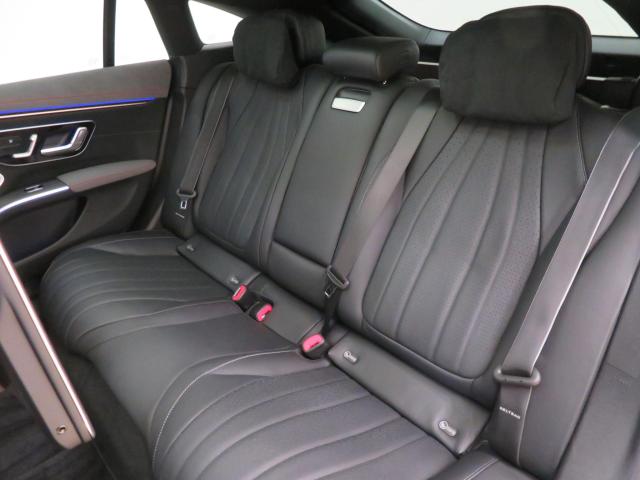 EQS450 プラス AMGライン エクスクルーシブパッケージ リアコンフォートパッケージ MBUXリアエンターテイメントシステムパッケージ