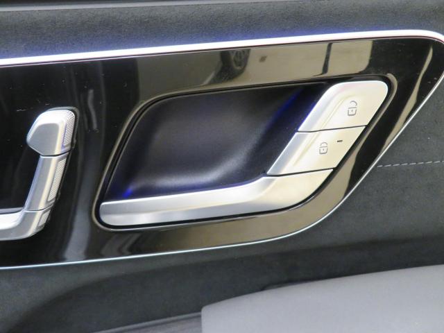 EQS450 プラス AMGライン エクスクルーシブパッケージ リアコンフォートパッケージ MBUXリアエンターテイメントシステムパッケージ