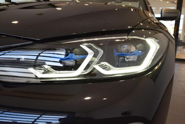 M440iX カブリオレ Mスポーツ