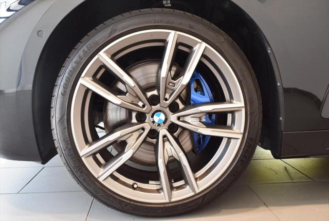 M440iX カブリオレ Mスポーツ