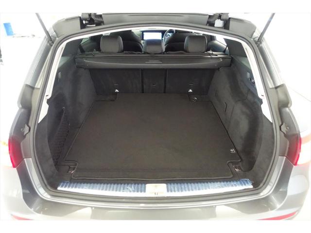 E400 4MATIC ステーションワゴン エクスクルーシブ