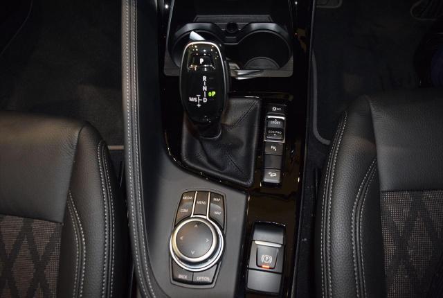 X1 xDrive18d xライン