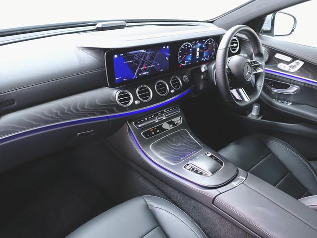 E300 スポーツ エクスクルーシブパッケージ