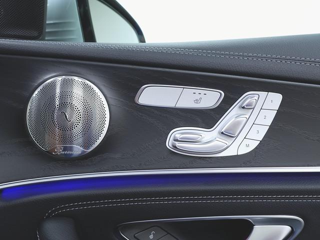 E300 スポーツ エクスクルーシブパッケージ