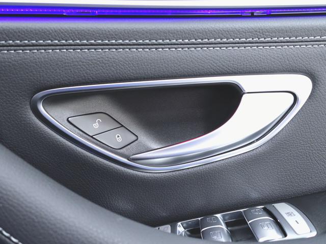 E300 スポーツ エクスクルーシブパッケージ