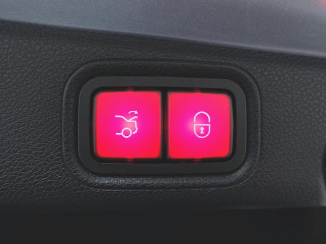 E300 スポーツ エクスクルーシブパッケージ