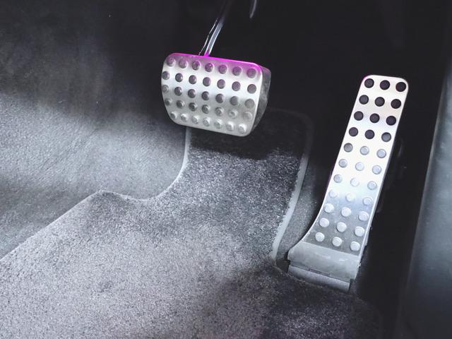 E300 スポーツ エクスクルーシブパッケージ