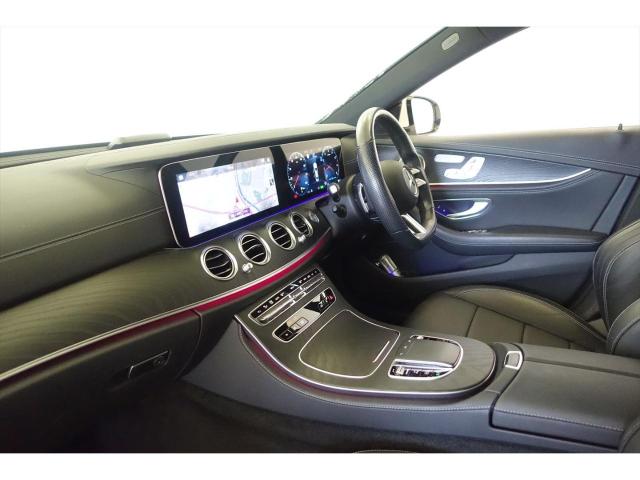 E200 スポーツ AMGラインインテリアパッケージ・レザーエクスクルーシブパッケージ