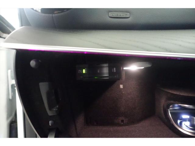 E200 スポーツ AMGラインインテリアパッケージ・レザーエクスクルーシブパッケージ