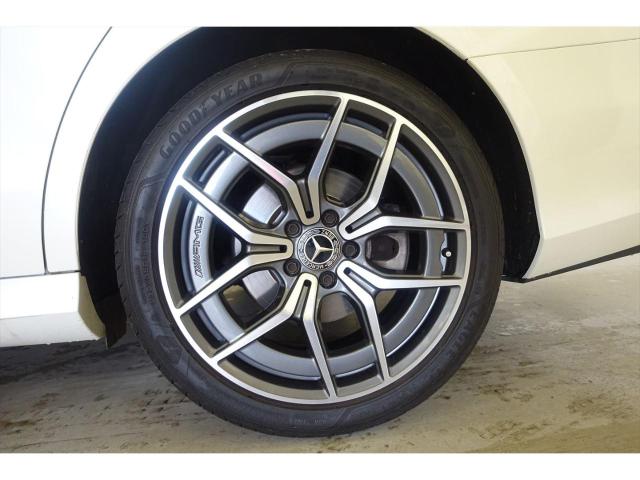 E200 スポーツ AMGラインインテリアパッケージ・レザーエクスクルーシブパッケージ